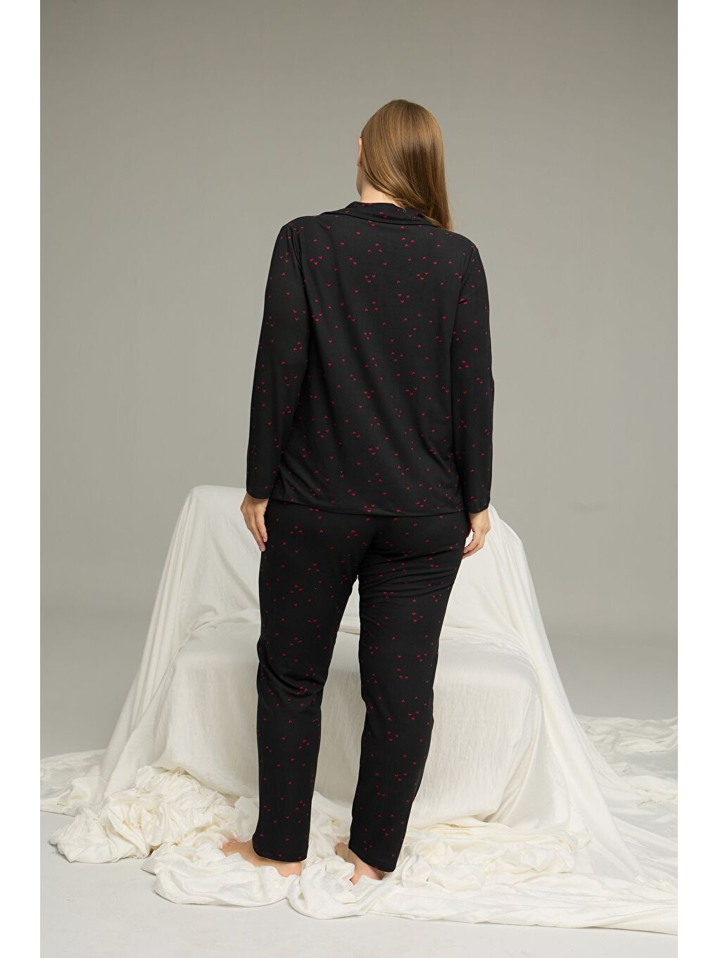 Siyah Desenli Büyük Beden Battal Boy Gömlek Yaka Düğmeli Milan Örme Pijama Takım25224320-2