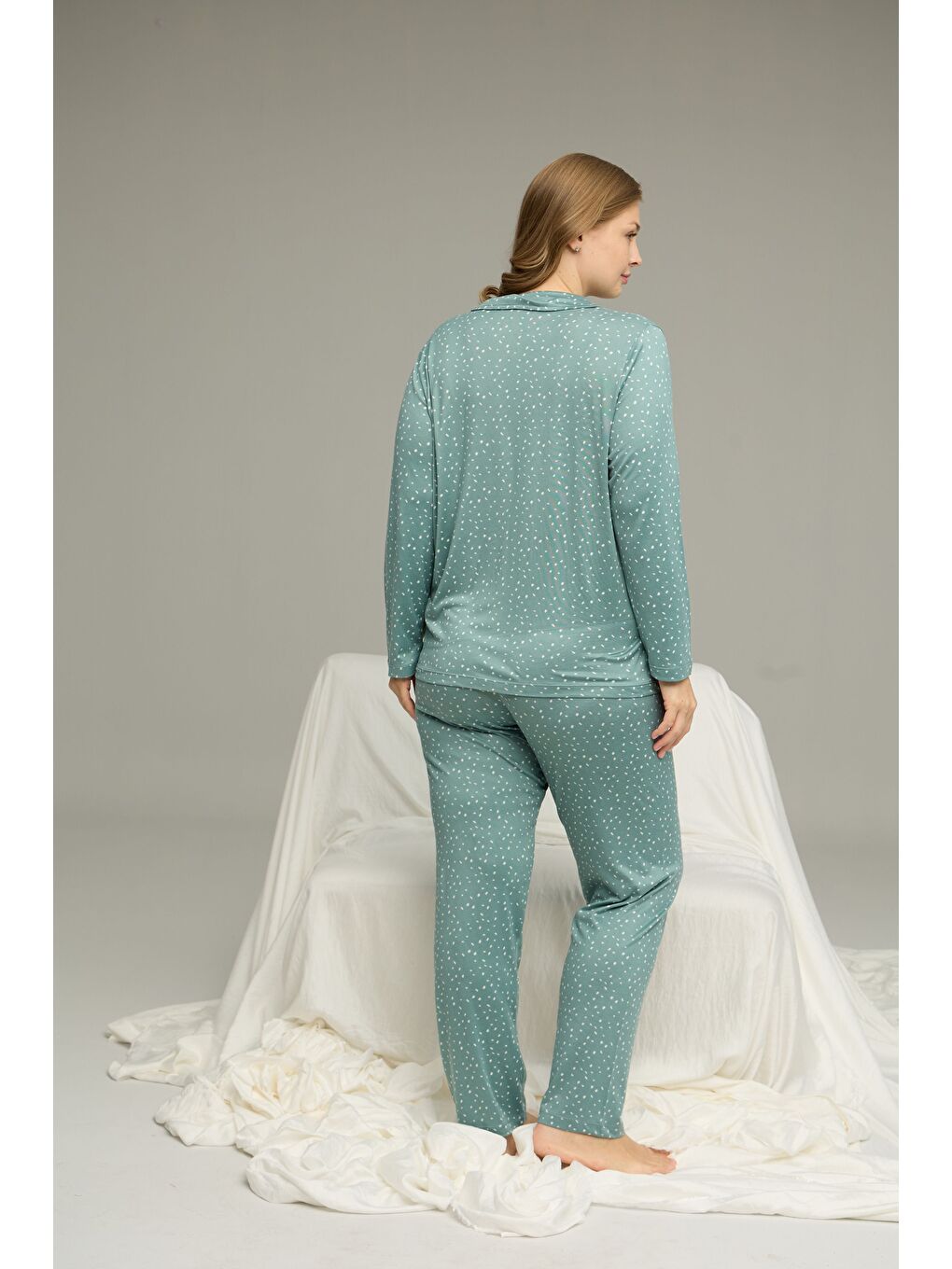 Yeşil Desenli Büyük Beden Battal Boy Gömlek Yaka Düğmeli Milan Örme Pijama Takım25224318-2