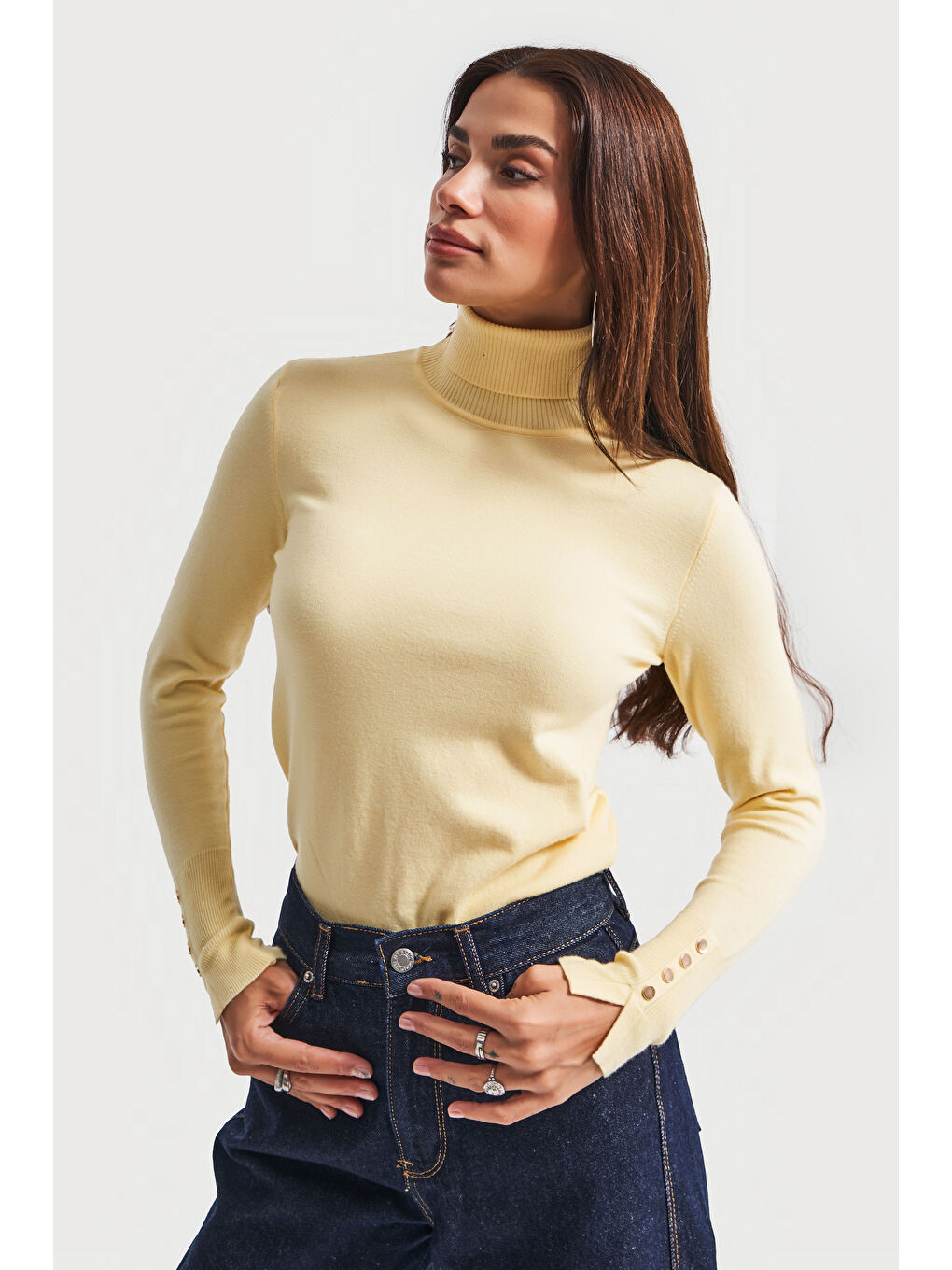 Kadın Açık Sarı Renk w5-108 Yumuşak İnce Triko Kumaş Balıkçı Yaka Triko Kazak-1