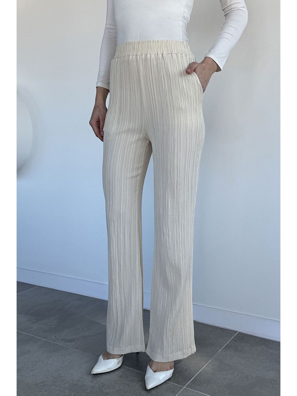 Bej Kadın Bel Lastikli Pantolon