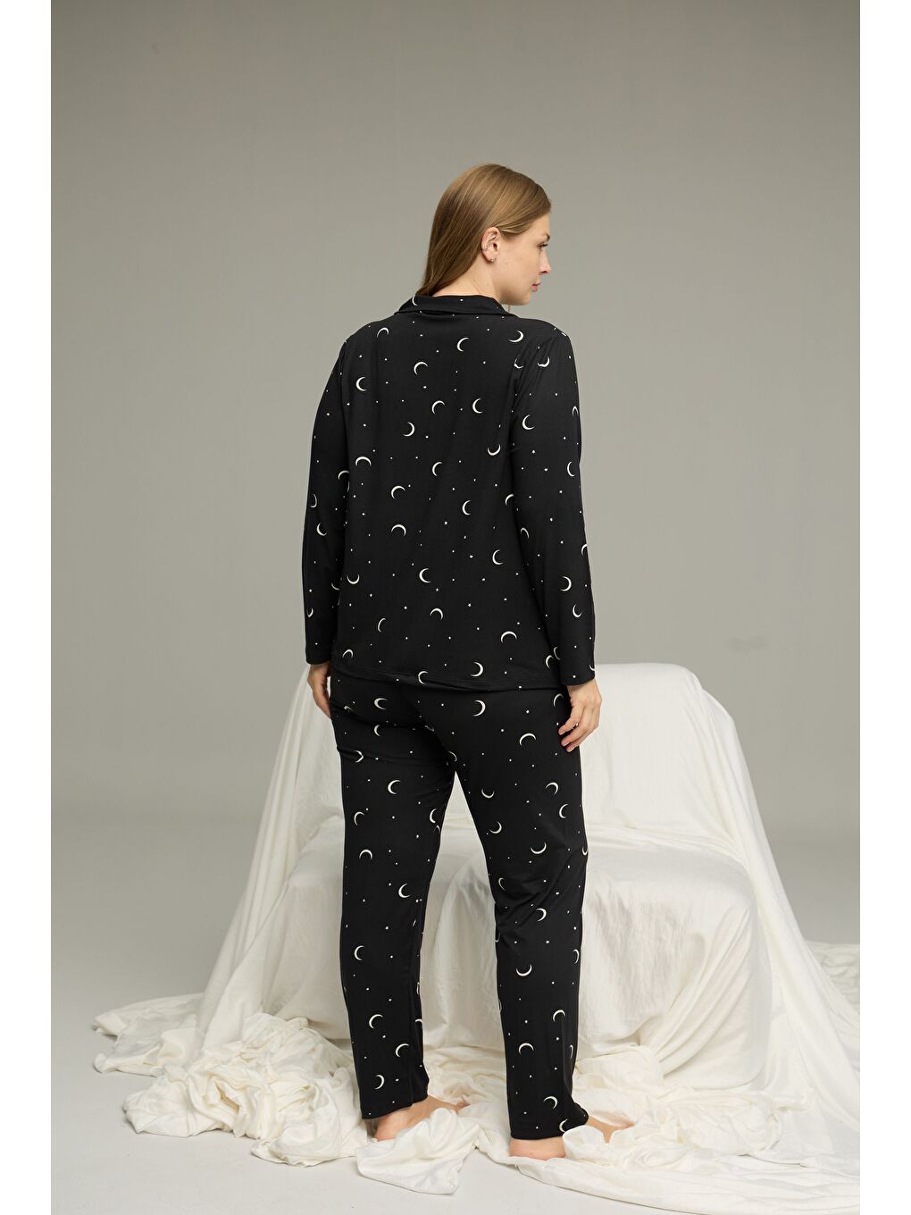 Siyah Desenli Büyük Beden Battal Boy Gömlek Yaka Düğmeli Milan Örme Pijama Takım25224332-2