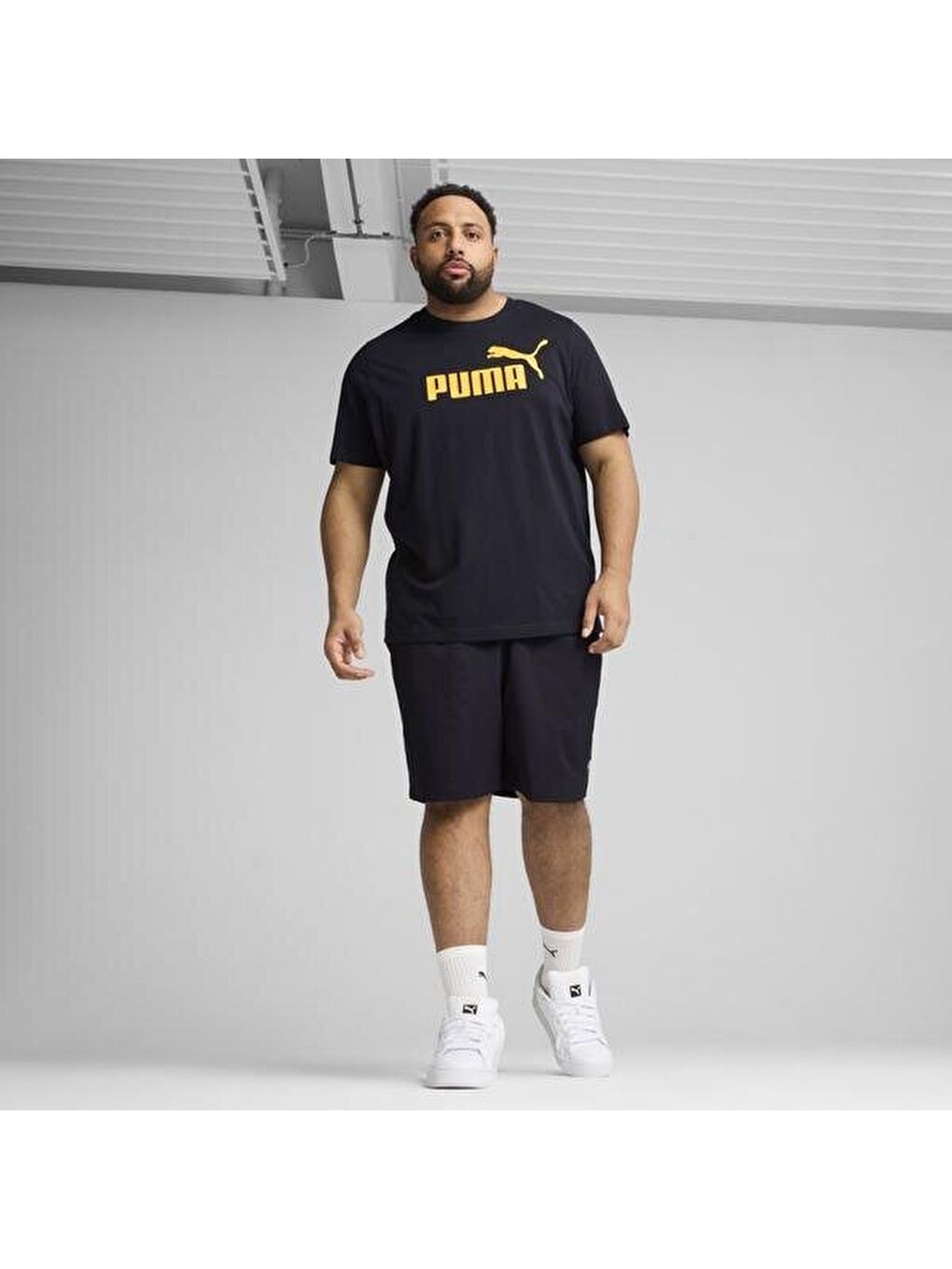 Essentials No 1 Logo Erkek Lacivert Yuvarlak Yaka Tişört-1