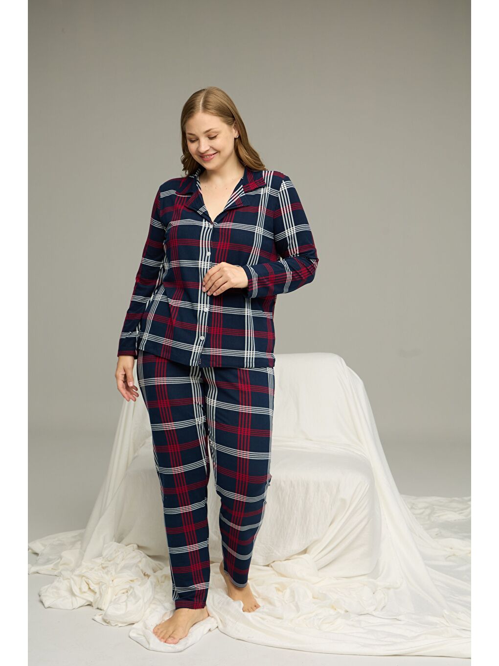 Lacivert Desenli Büyük Beden Battal Boy Gömlek Yaka Düğmeli Milan Örme Pijama Takım25224333-1