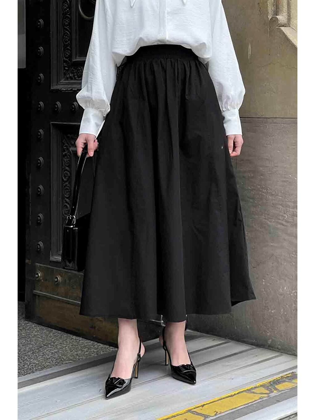 Cep Detaylı Kloş Keten Etek Siyah-1