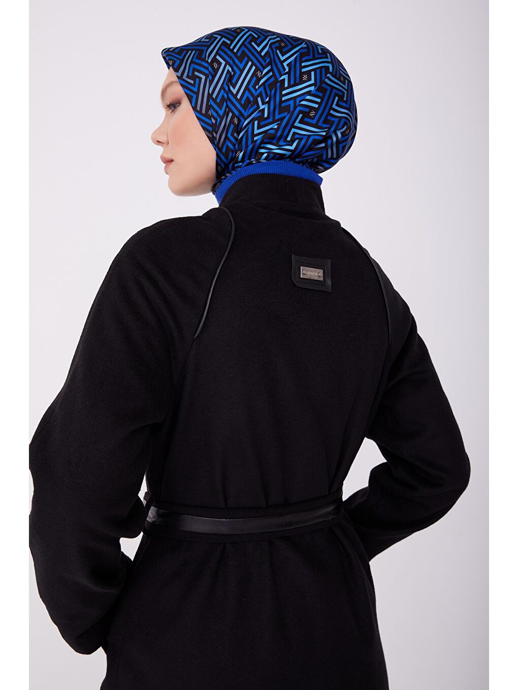 Siyah Deri Biyeli Tam Boy Manto 22K8209-1