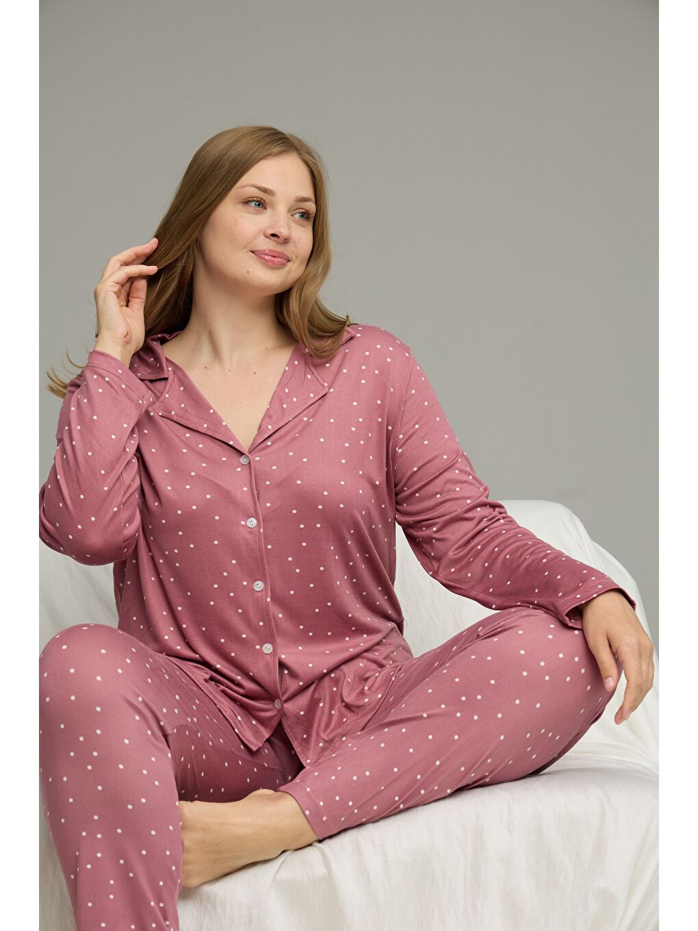 Pembe Gül Kurusu Büyük Beden Battal Boy Gömlek Yaka Düğmeli Milan Örme Pijama Takım25224339