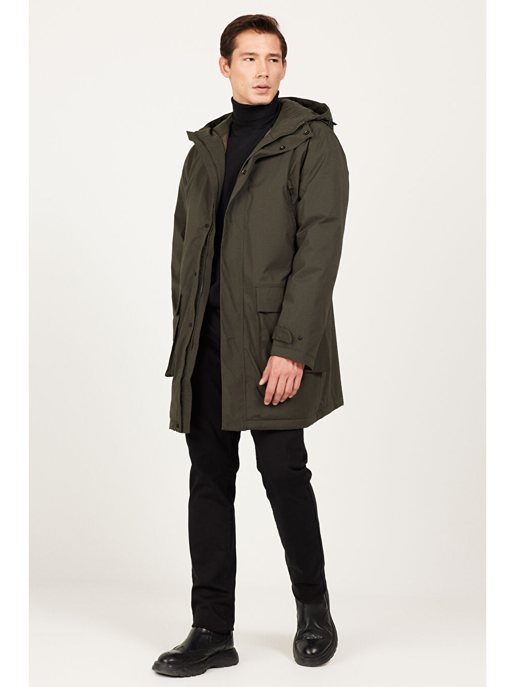 Erkek Haki Standart Fit Normal Kesim Kapüşonlu Kaban-1