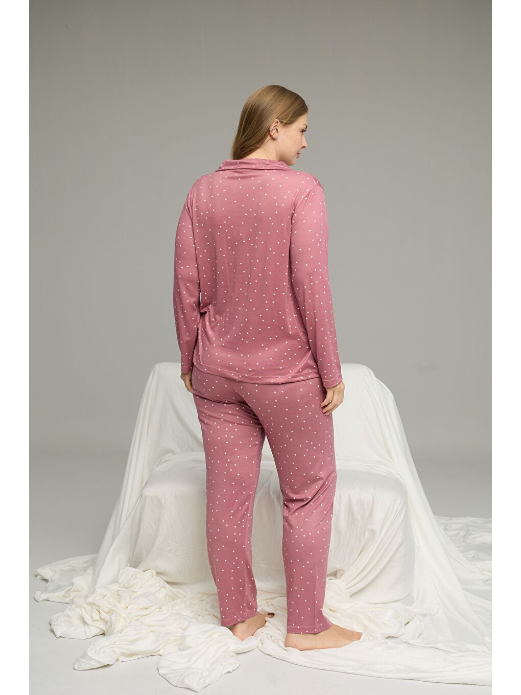 Pembe Gül Kurusu Büyük Beden Battal Boy Gömlek Yaka Düğmeli Milan Örme Pijama Takım25224339-2