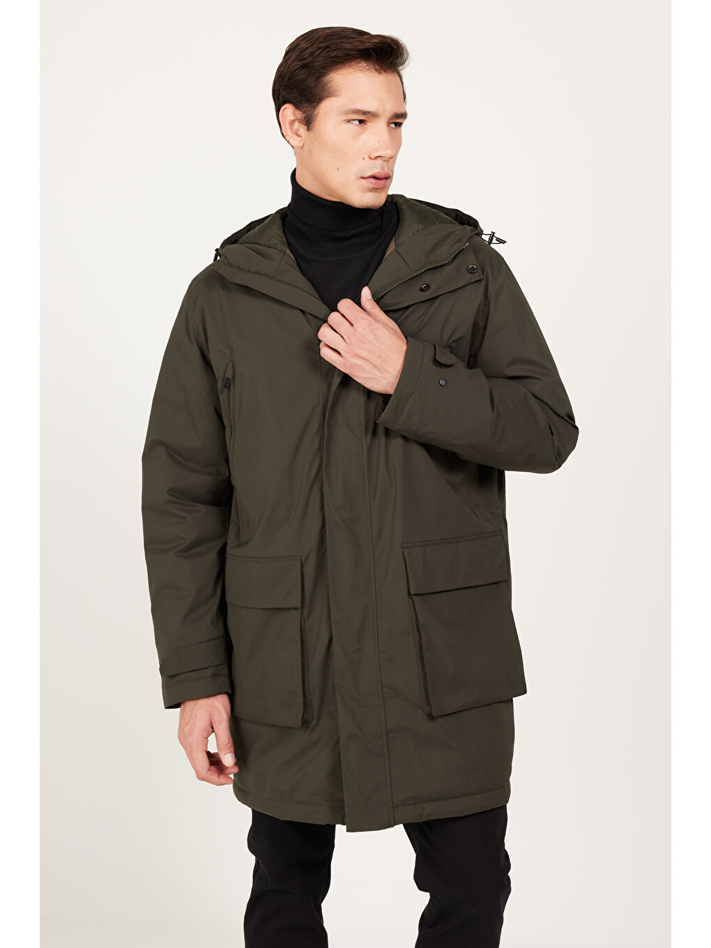 Erkek Haki Standart Fit Normal Kesim Kapüşonlu Kaban-6