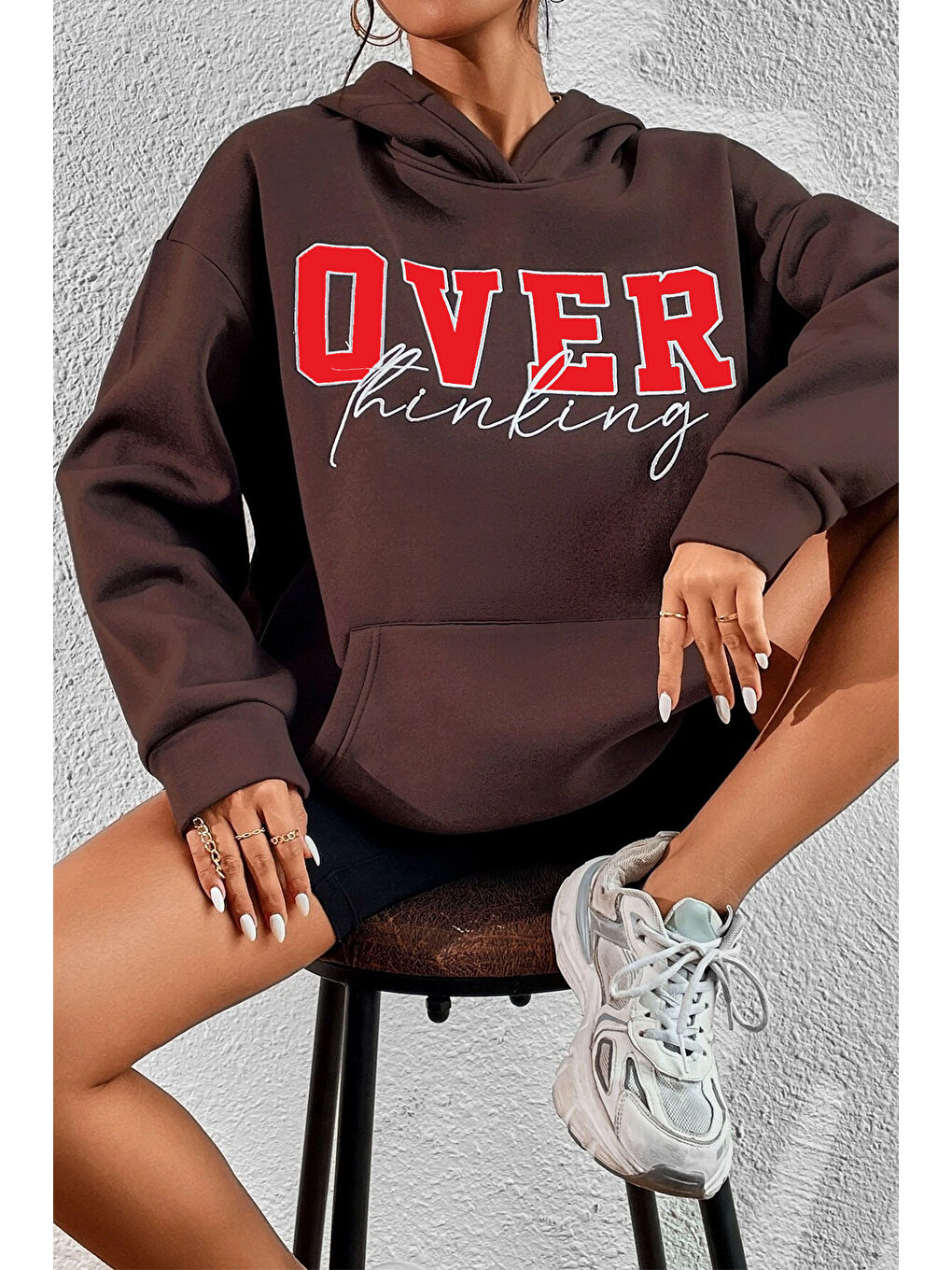 uyguntarz Kahverengi Unisex Over Thinking Baskılı Sweatshirt