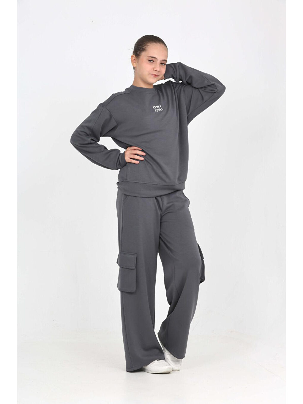 Gri Kız Çocuk Osyho Kumaş Kargo Cepli ve Geniş Paçalı Alt-Üst Takım 12294