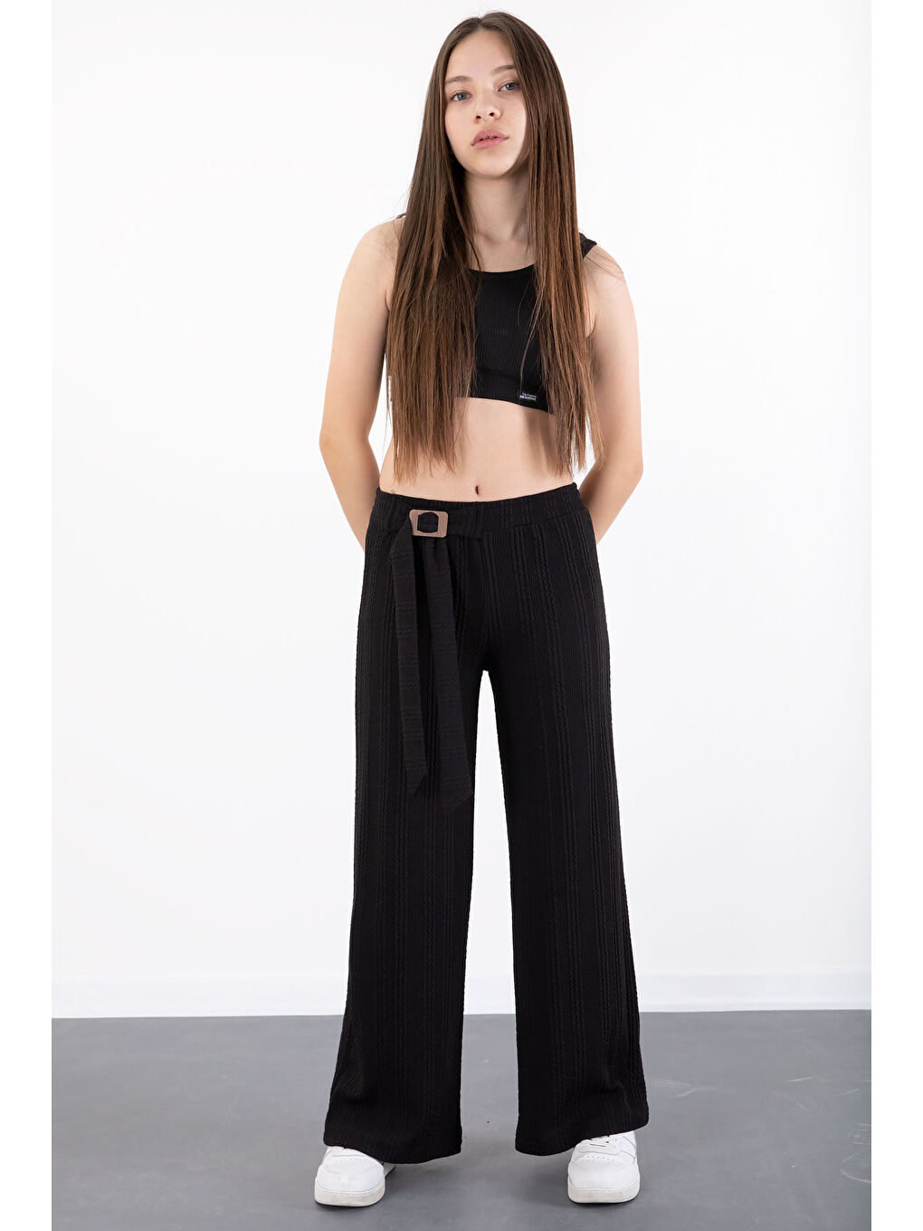 Siyah Kuşak Detaylı Geniş Paça Kız Çocuk Örme Desenli Pantolon 20488