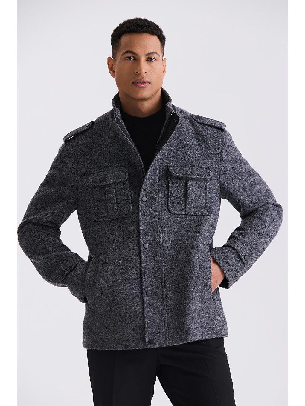 Antrasit Slim Fit Hakim Yaka Apoletli Desenli Spor Kaşe Kaban