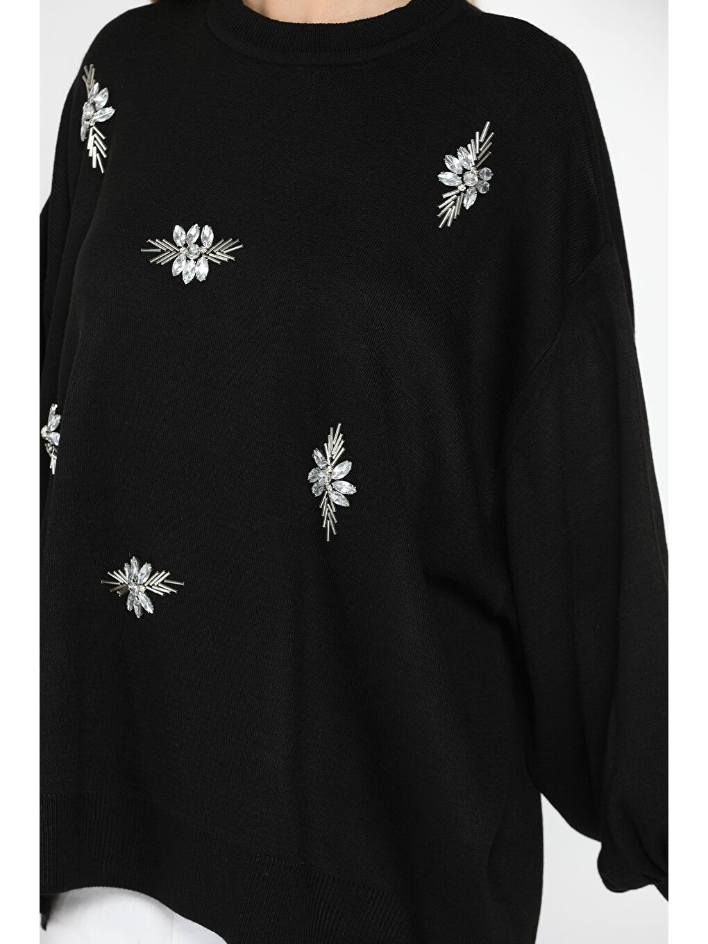 Siyah Kadın Bisiklet Yaka Taşlı Salaş Triko Kazak-1