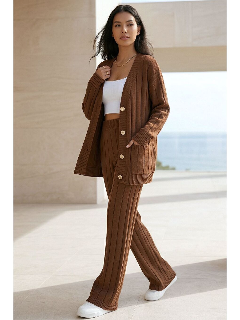 Kahverengi Kadın Ön Düğmeli Kendinden Çizgi Desenli Triko Hırka Pantolon İkili Takım-1