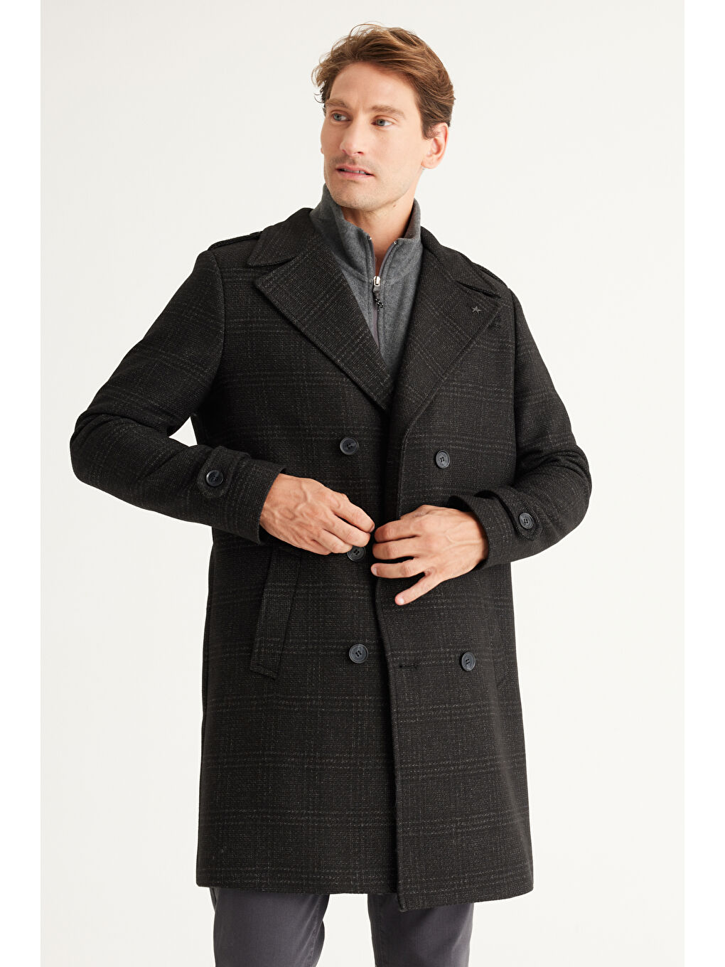 Erkek Siyah Standart Fit Normal Kesim Mono Yaka Desenli Palto-3