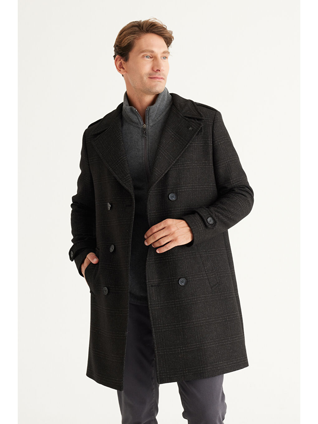 Erkek Siyah Standart Fit Normal Kesim Mono Yaka Desenli Palto-6