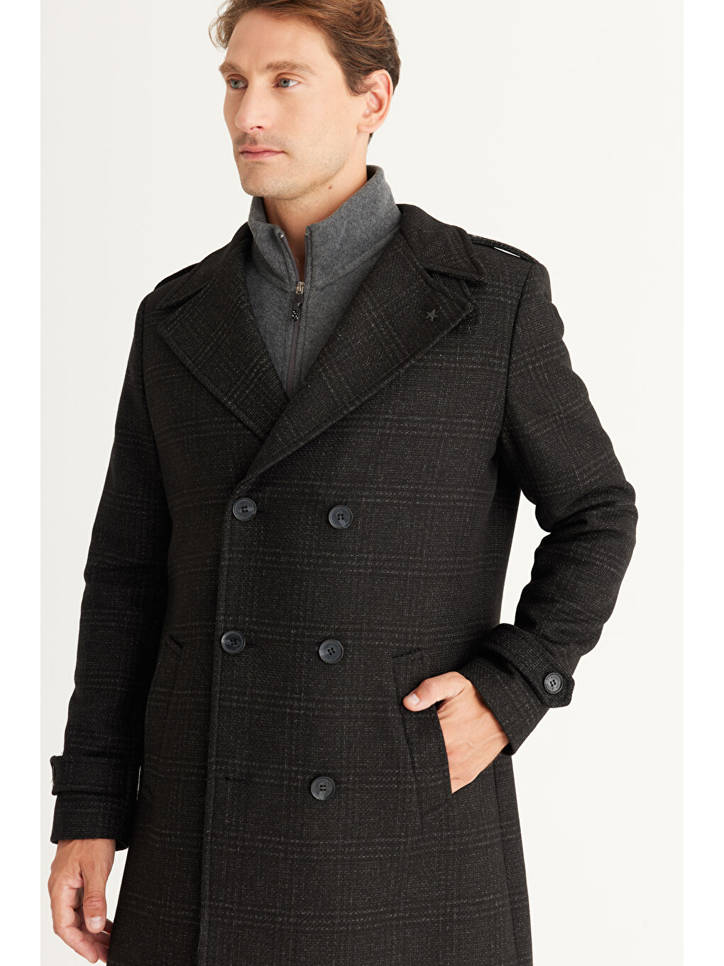 Erkek Siyah Standart Fit Normal Kesim Mono Yaka Desenli Palto-7