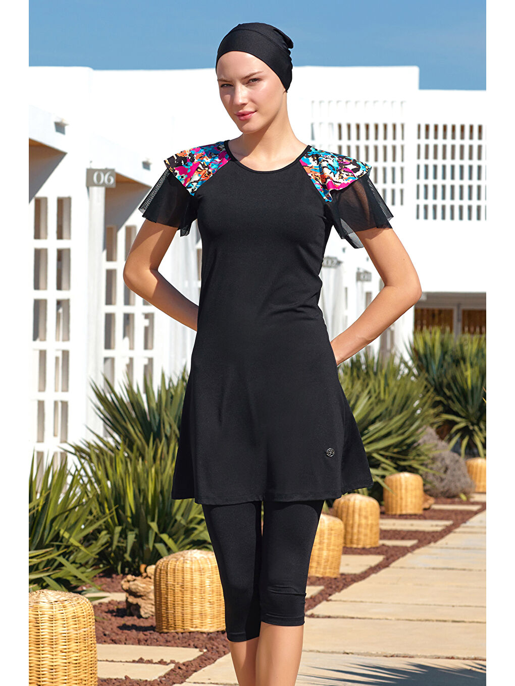 Kısa Kollu Taytlı Elastanlı Yarı Kapalı Mayo 2604 Siyah