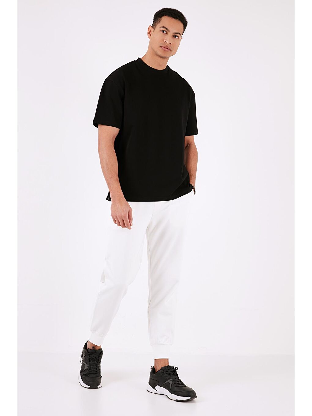 Buratti Siyah Pamuklu Bisiklet Yaka Relaxed Fit Basic T Shirt 5902610 - 2