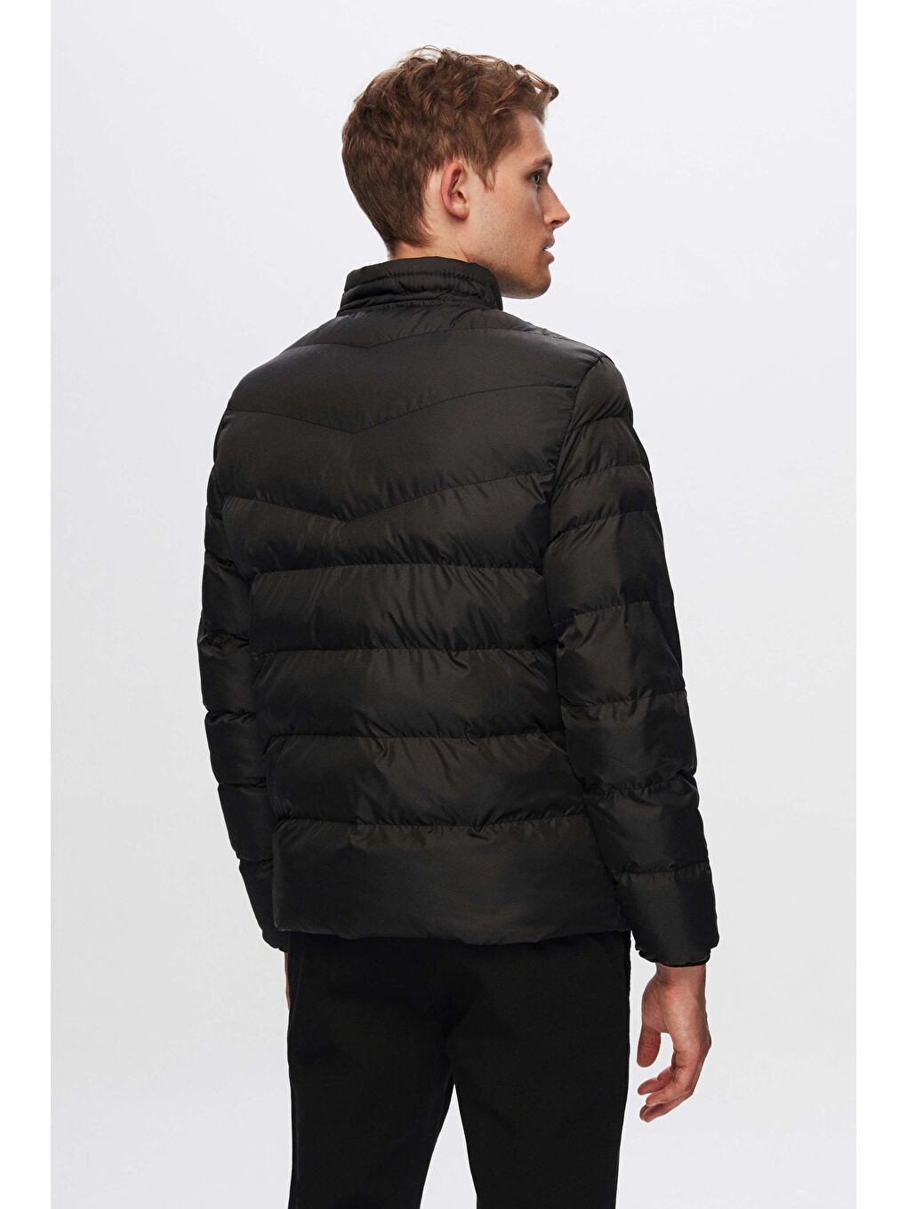 Slim Fit Siyah Rüzgar Geçirmez Elyaf Dolgulu Şişme Mont-3
