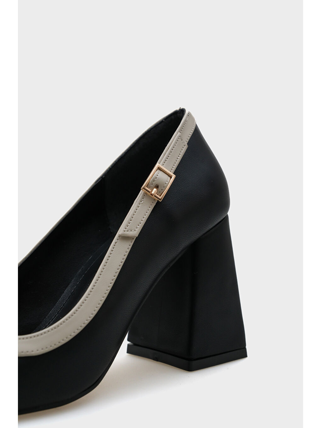 Gri Penny Küt Burunlu Orta Topuklu Tokalı Kadın Ayakkabı-3