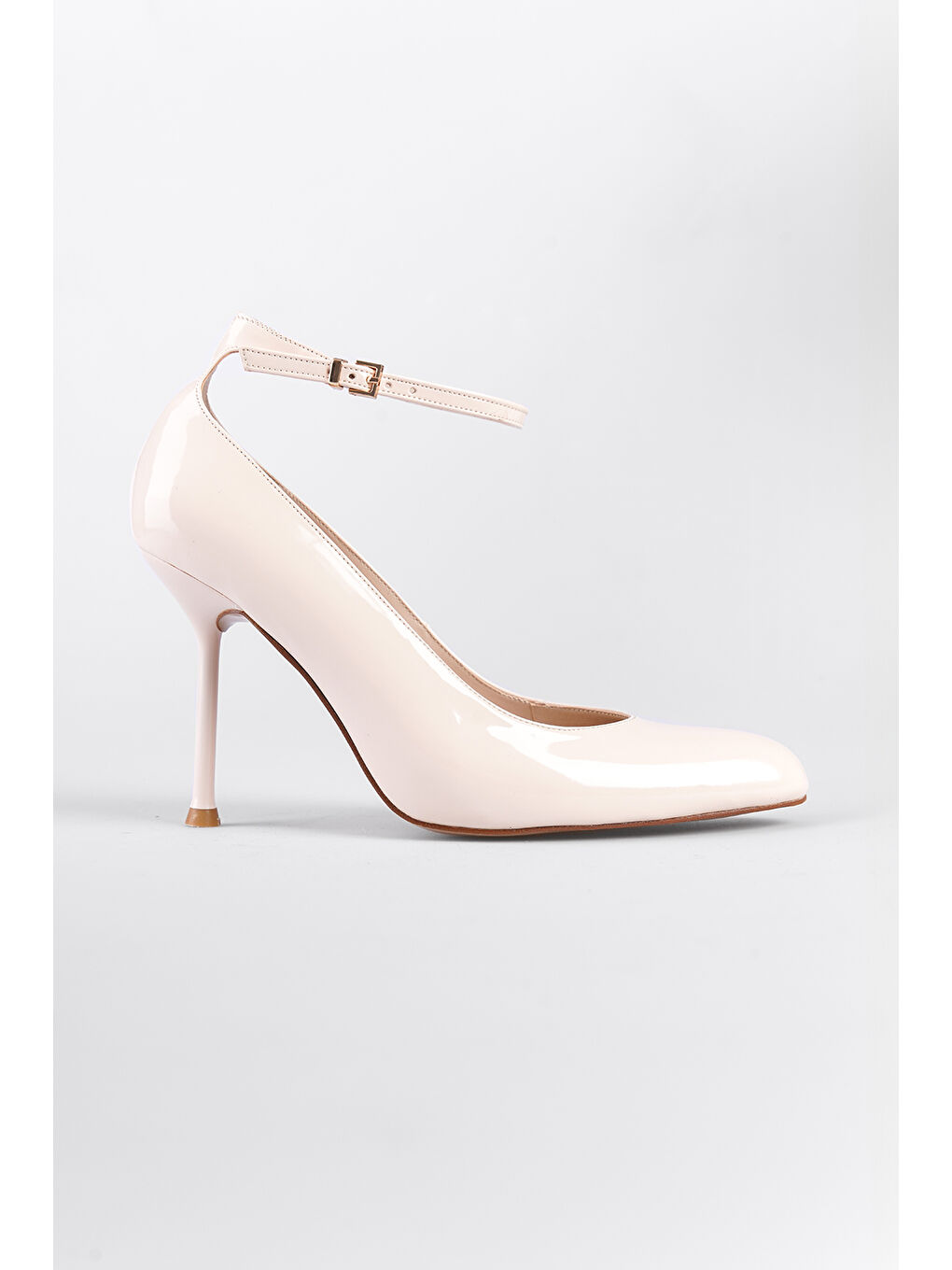 Bej Bilekten Bantlı Yuvarlak Burunlu Yüksek Topuklu Kadın Ayakkabı-1