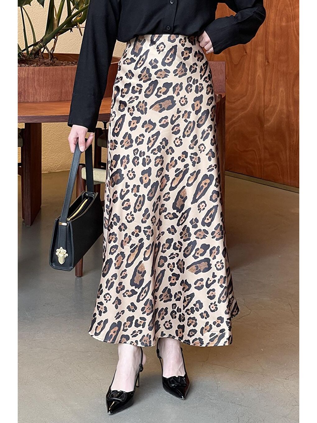 Kahverengi Saten Pamuklu Leopar Etek Camel-3