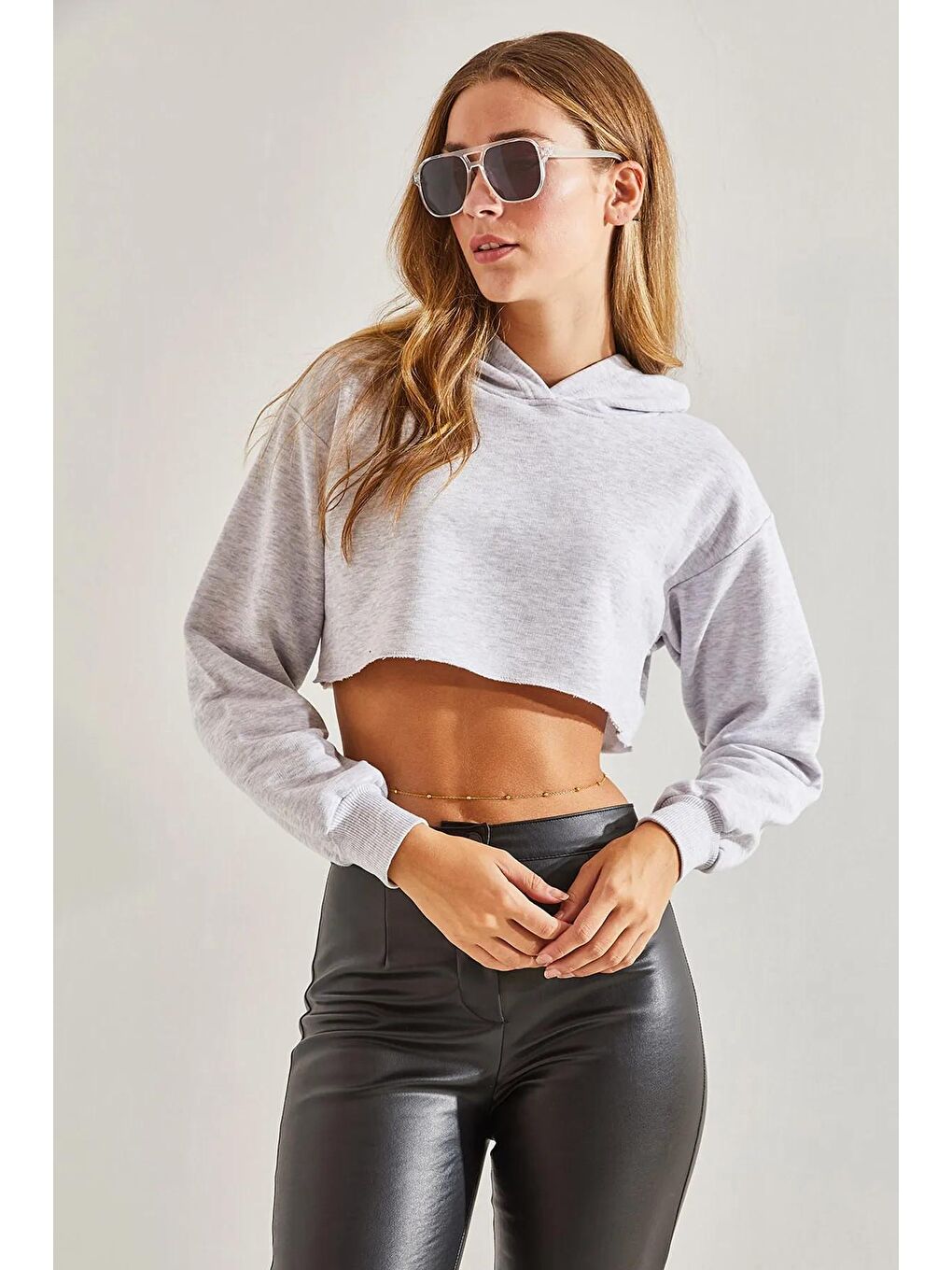 SHADE Gri Kadın Kapişonlu Crop Sweatshirt - 1