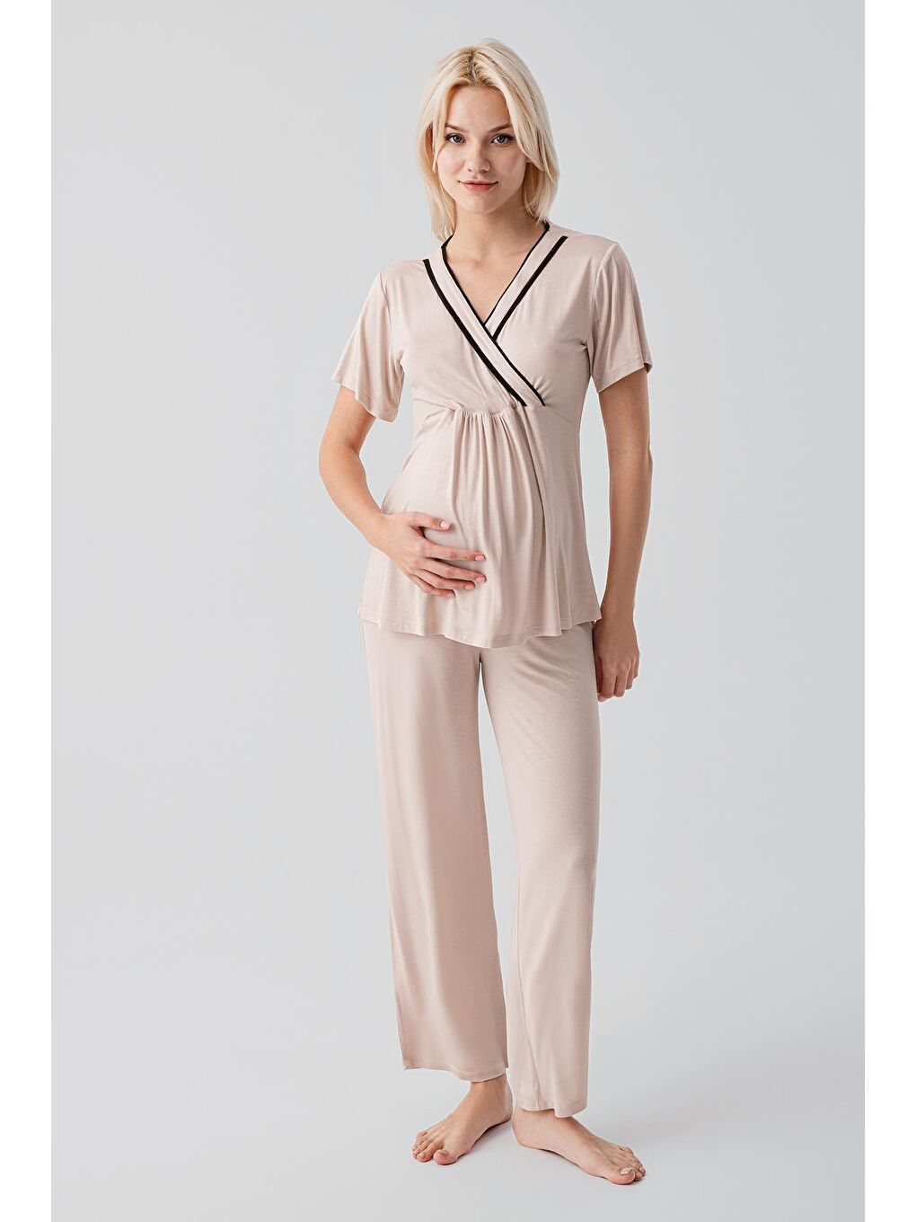 Bej Kısa Kollu Emzirme Bölmeli Ayarlanabilir Bel Esnek Viskoz Hamile Pijama Takım 19217