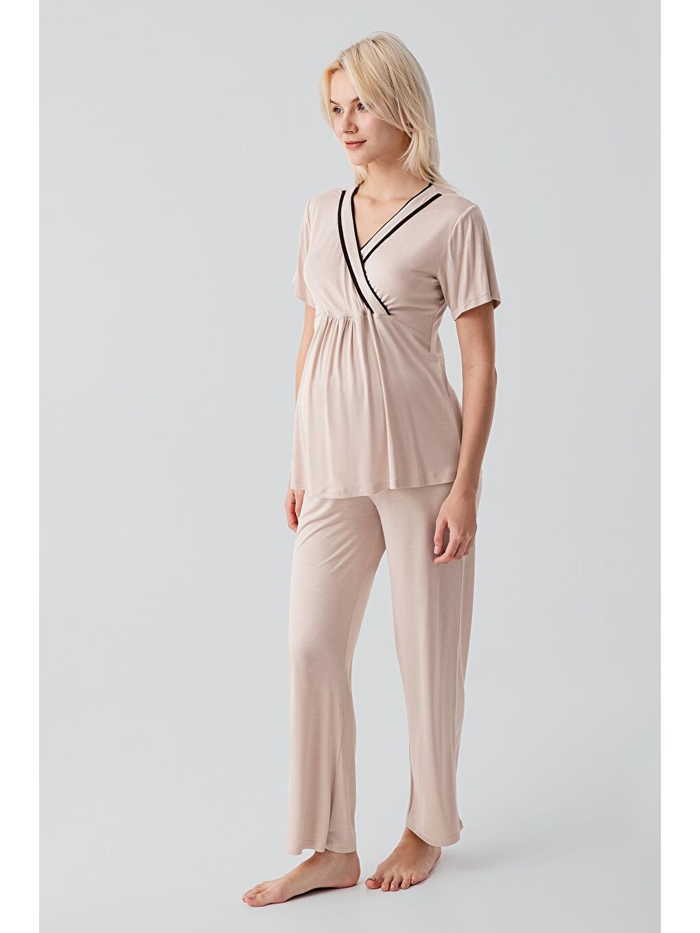 Bej Kısa Kollu Emzirme Bölmeli Ayarlanabilir Bel Esnek Viskoz Hamile Pijama Takım 19217-1