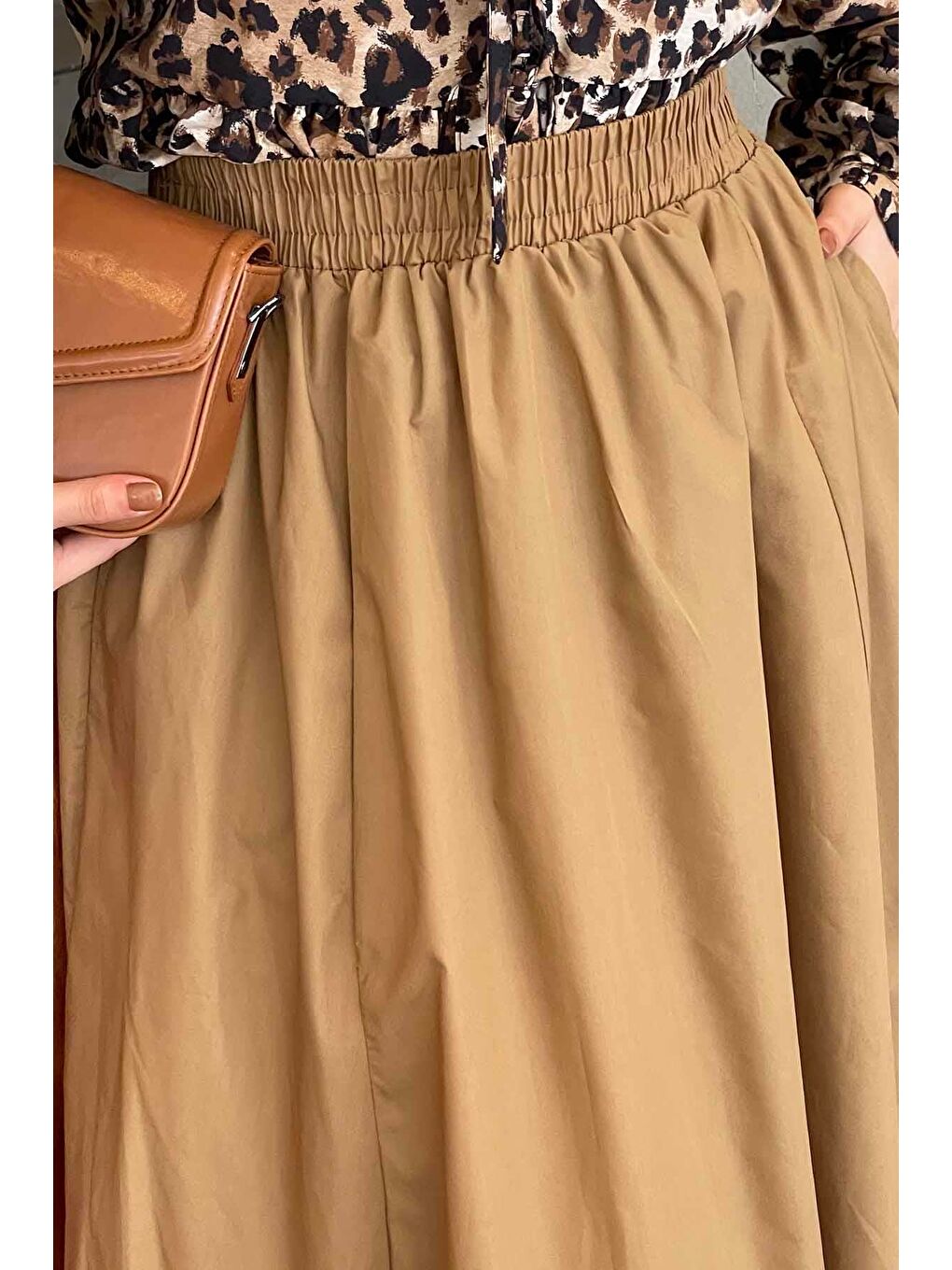 Kahverengi Cep Detaylı Kloş Keten Etek Camel-3