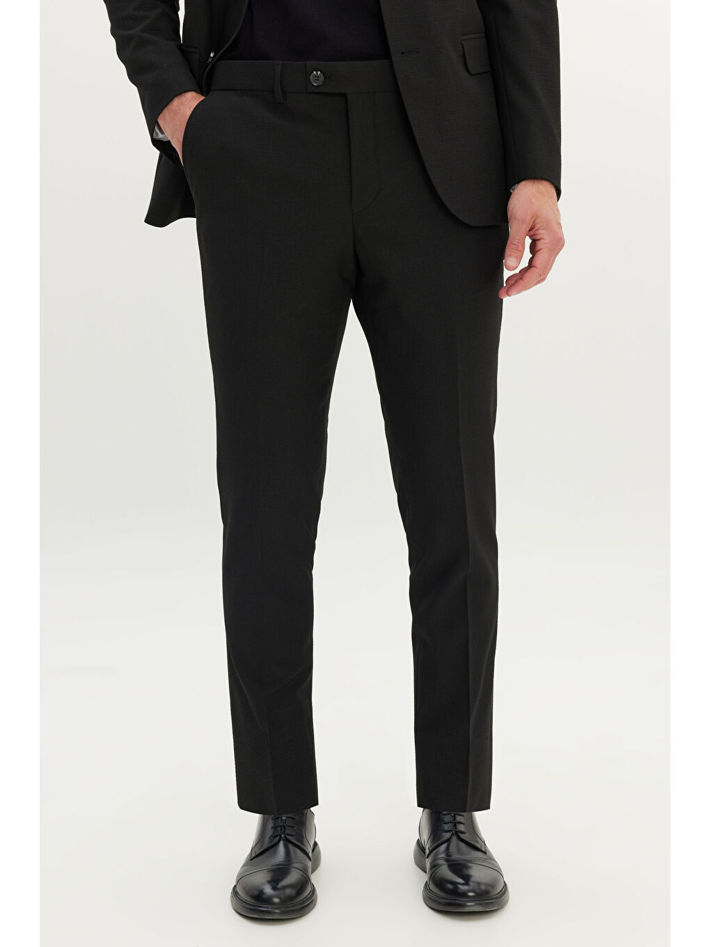 Erkek Siyah Slim Fit Dar Kesim Mono Yaka Gofre Desenli Takım Elbise-4