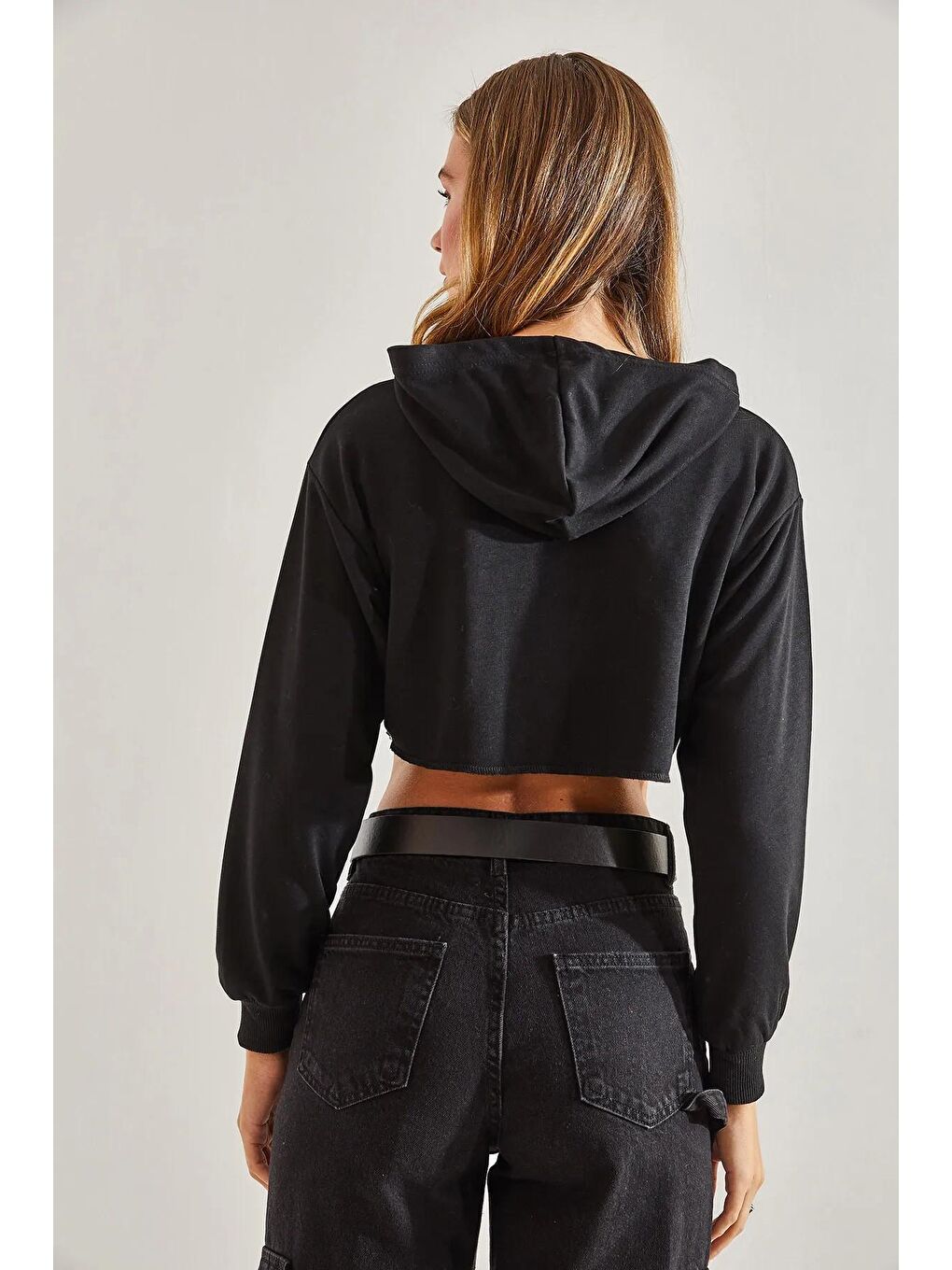 Siyah Kadın Kapişonlu Crop Sweatshirt-2