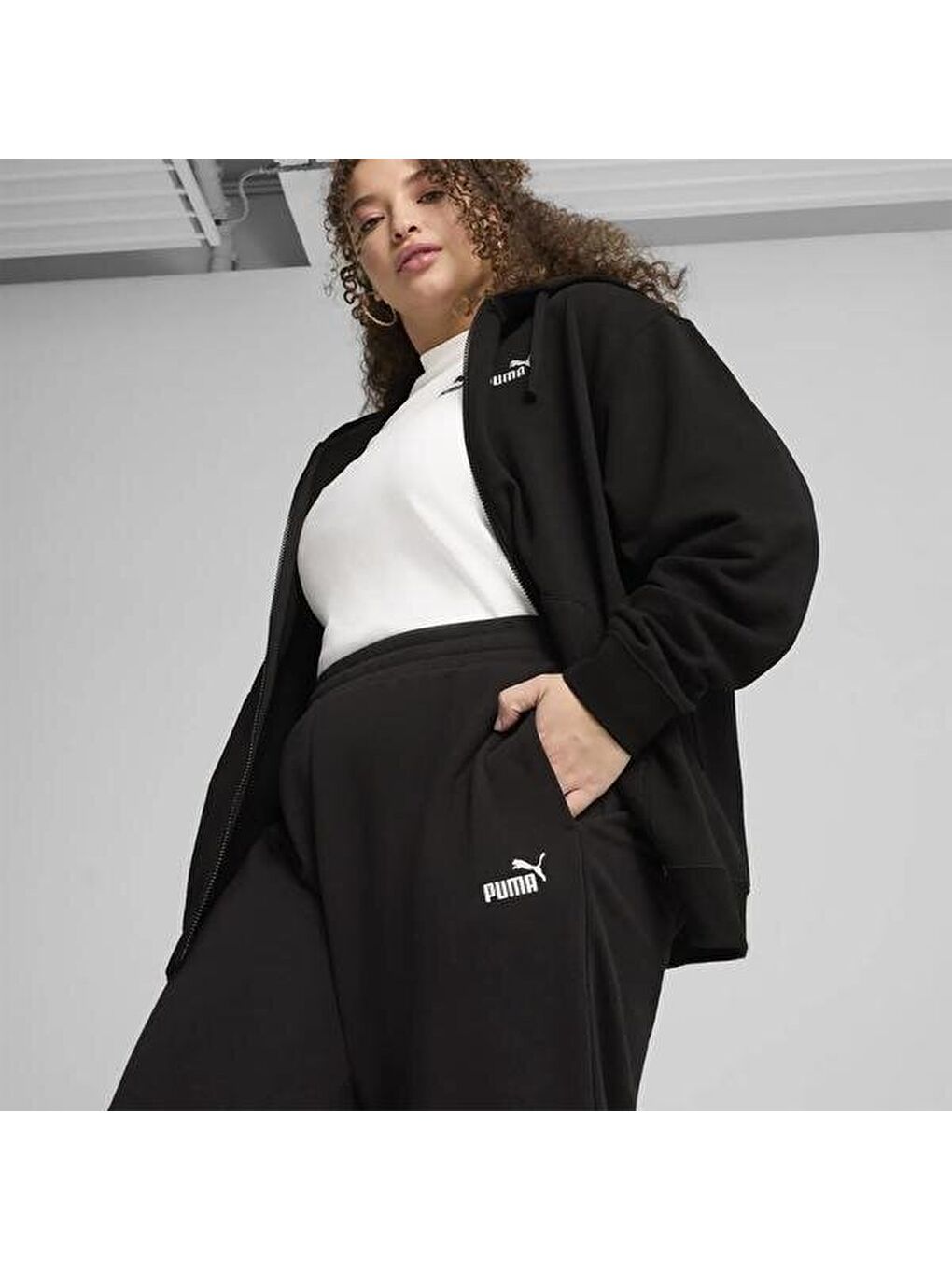 Essentials No.1 Logo Kadın Siyah Eşofman Altı-2