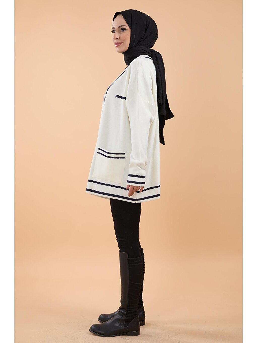 Orta Kadın Beyaz Triko Hırka - 23869-2