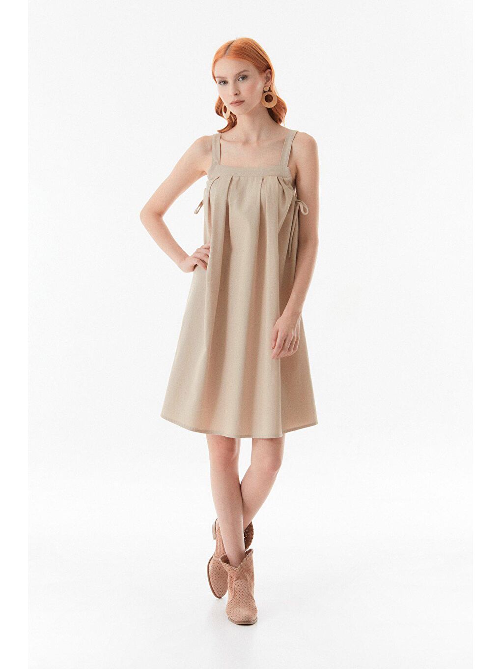 Bej Yanı Bağlamalı Gabardin Elbise