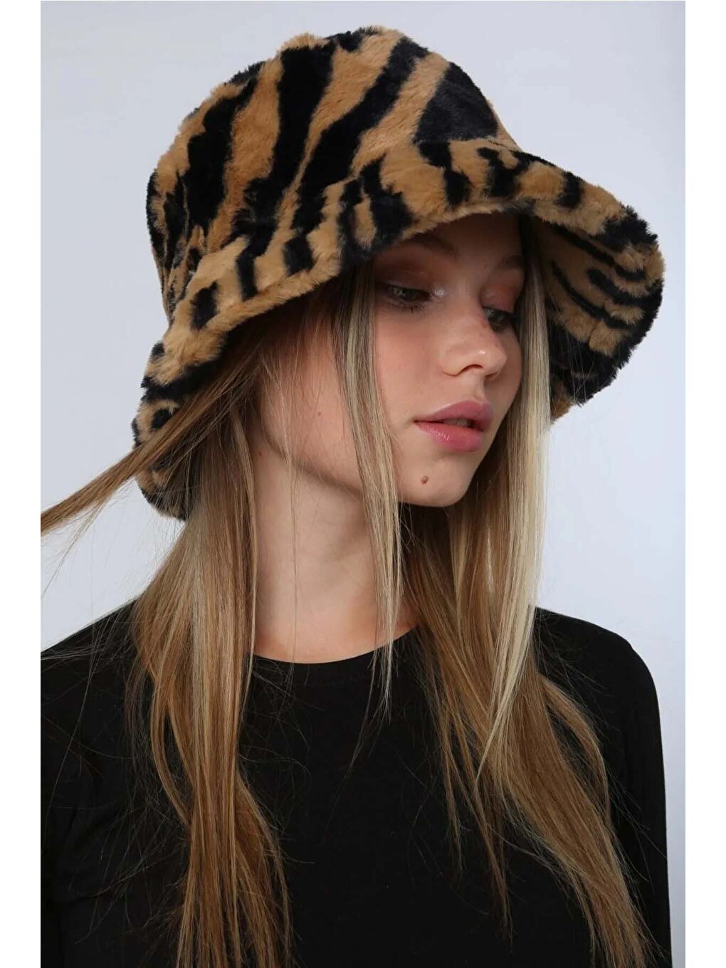 Kahverengi Kadın Pelüş Bucket Şapka RKŞ 01 Kahve Zebra-4
