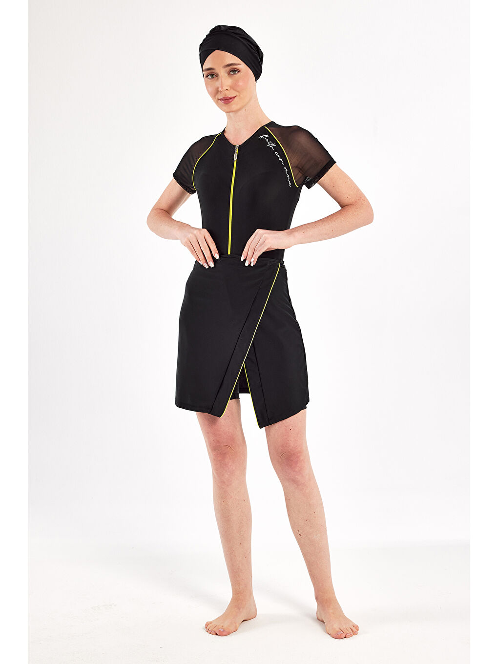 UV Korumalı Kısa Kollu 3 Farklı Şekilde Giyilebilir Elastanlı Yarı Kapalı Mayo 1611 Siyah03-1