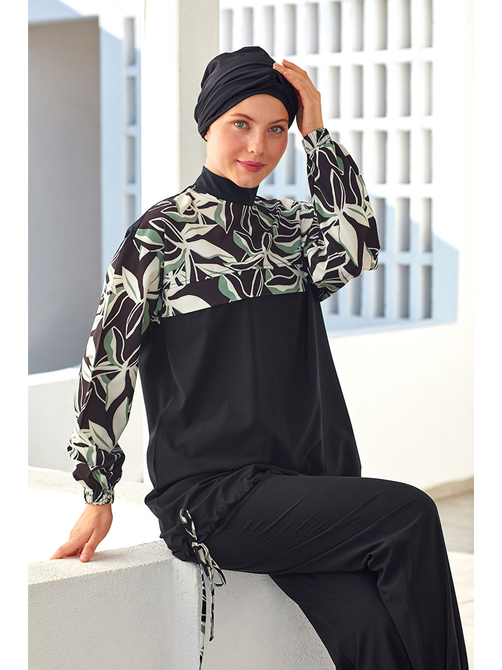 Spor Elastan Tam Kapalı Tesettür Mayo Shırı 1206 Siyah