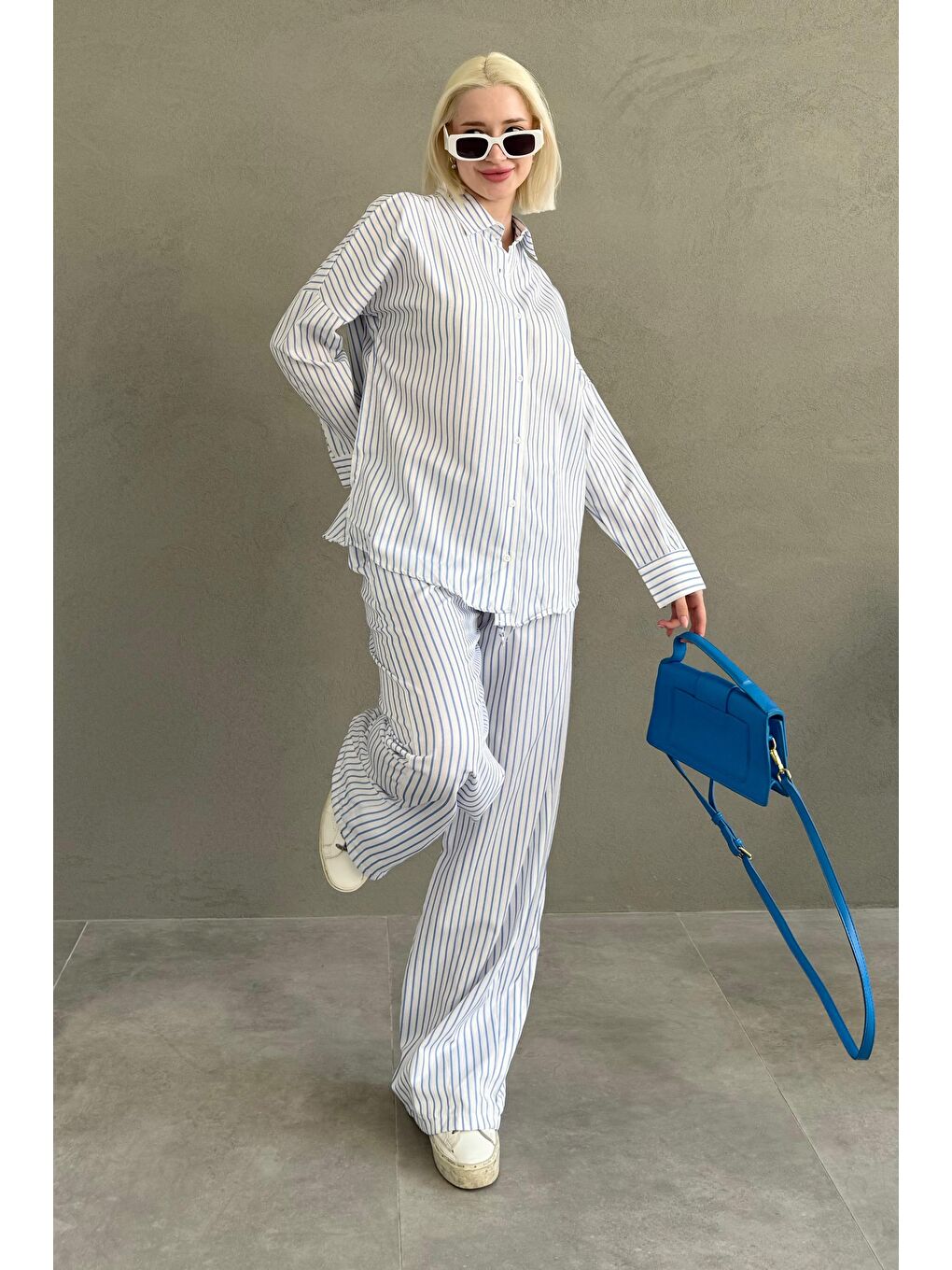 Beyaz Çizgili Gömlek Pantolon Kadın Takım Mg2457