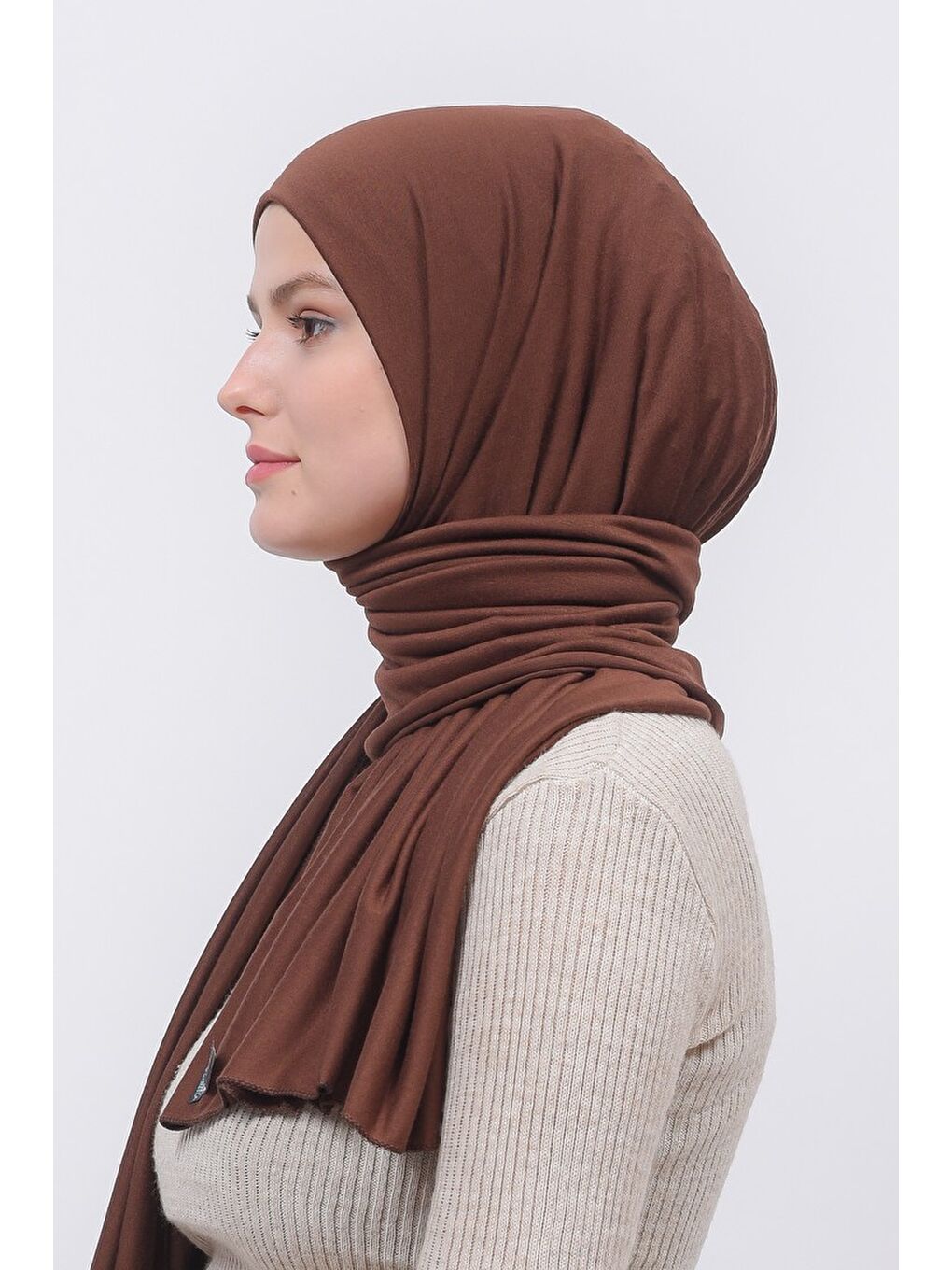 Kahverengi Tesettür Düz Penye Şal-3