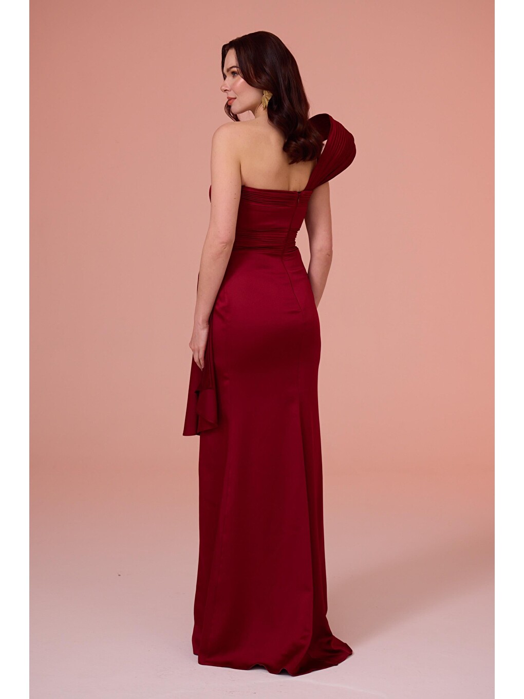 Bordo Yırtmaçlı Tek Omuz Saten Abiye Elbise-5