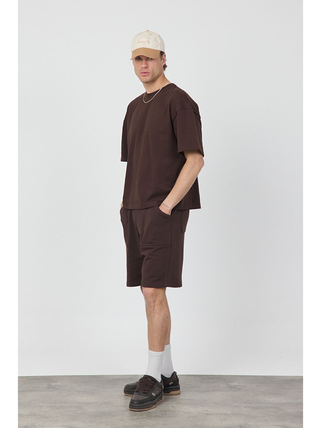 Erkek Chill Boxy Premium Kahverengi Tişört-3