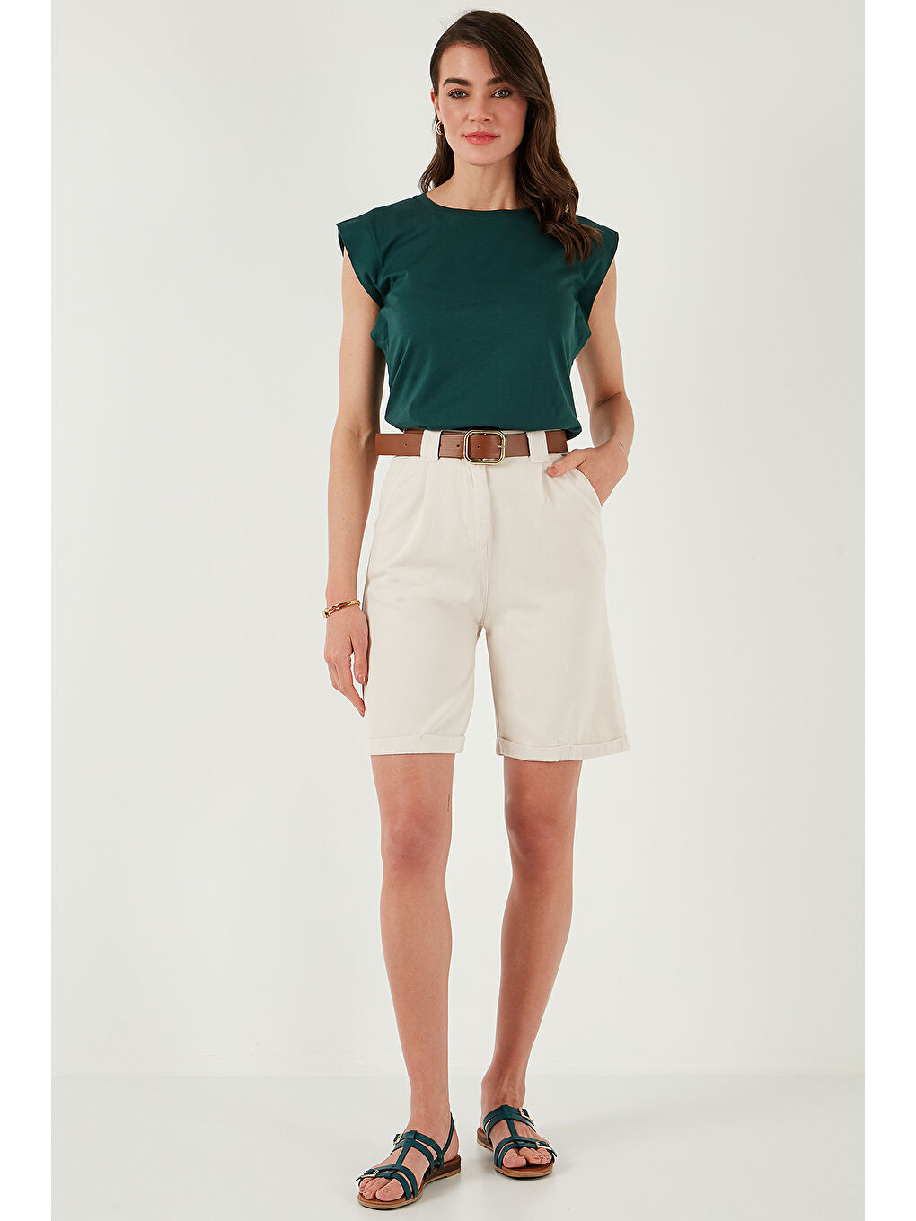 Yeşil % 100 Pamuklu Bisiklet Yaka Kolsuz Kadın T Shirt 5864019-1