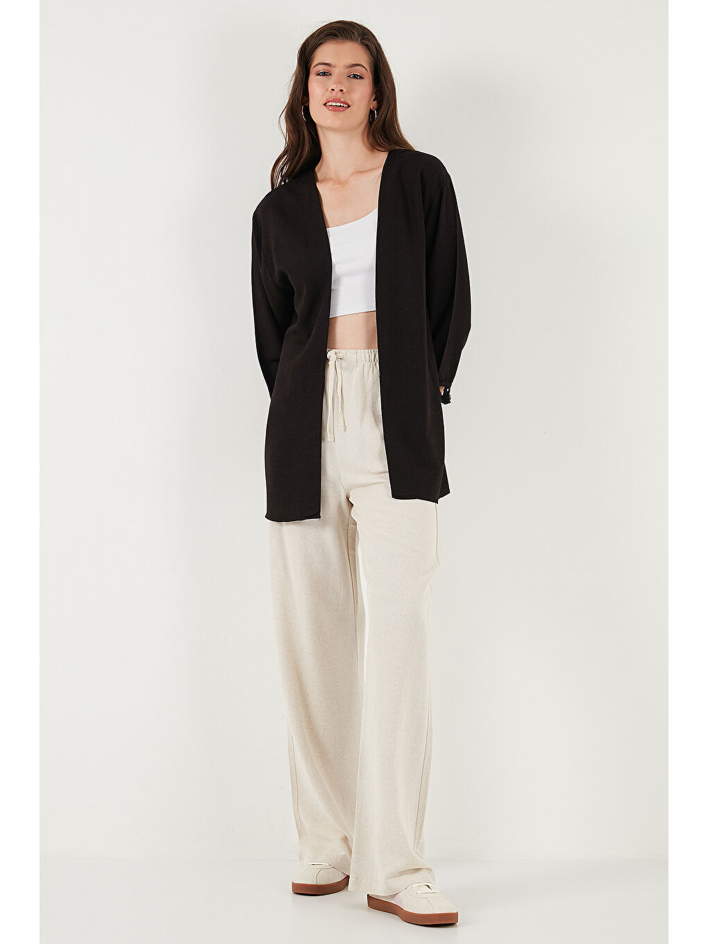 Siyah Pamuk ve Keten Karışımlı Püskül Detaylı Regular Fit Uzun Kimono Hırka 5869015-2