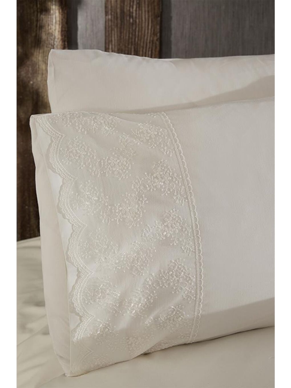 Ekru Fransız Dantelli Nuray Çeyizlik Nevresim Takımı Krem-3