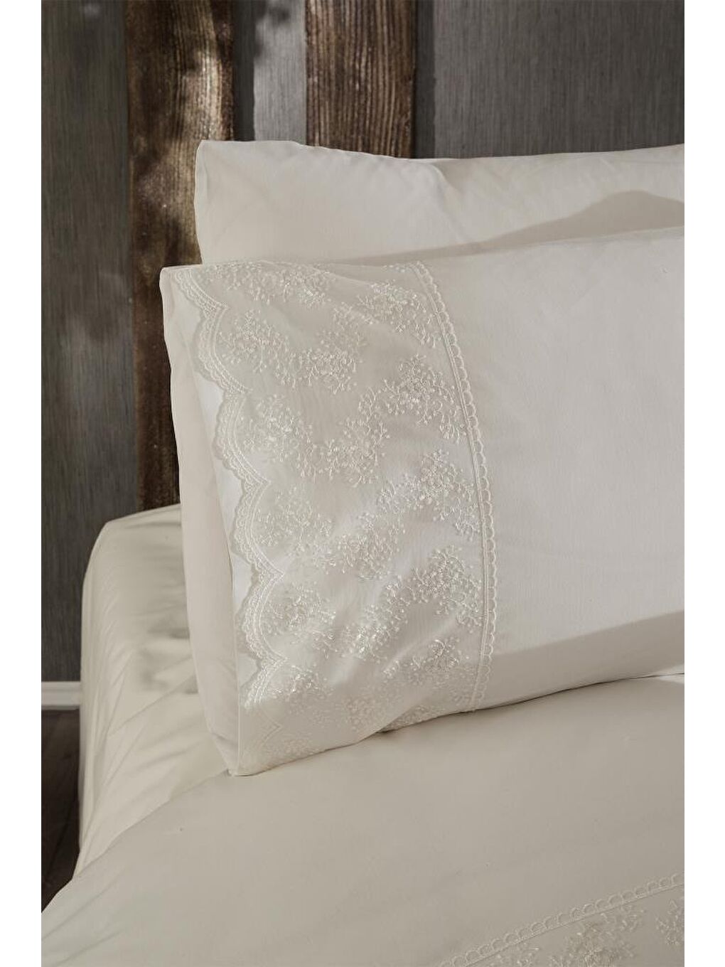 Ekru Fransız Dantelli Nuray Çeyizlik Nevresim Takımı Krem-4