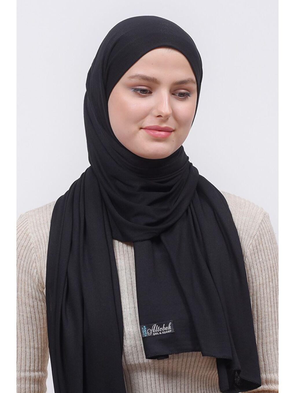 Siyah Tesettür Düz Penye Şal-1