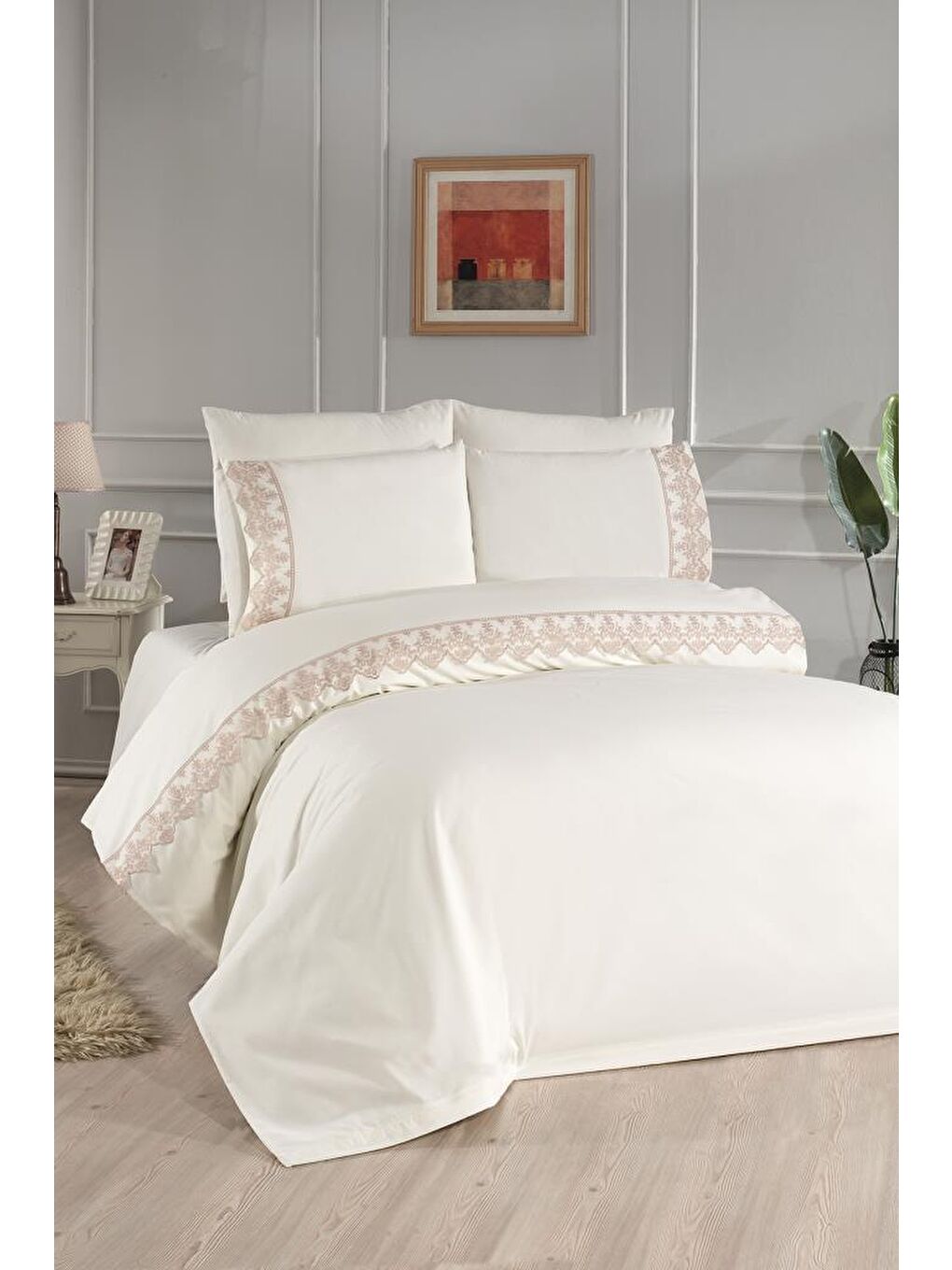 Ekru Fransız Dantelli Sara Çeyizlik Nevresim Takımı Krem Cappucino